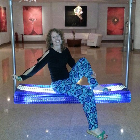 Meet your Posher, Melissa - Picture 1 of 1